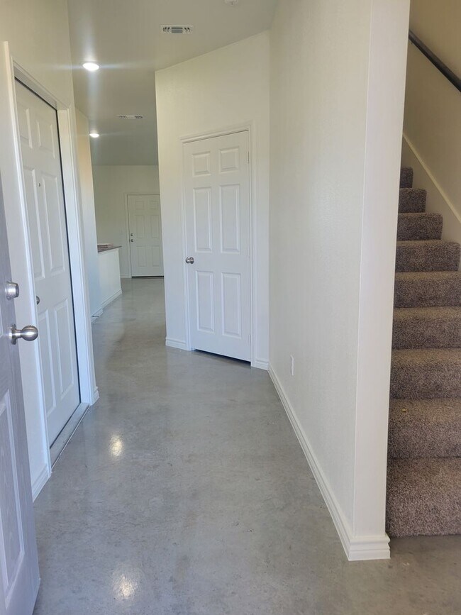 2325 Zanoletti Ct Temple, TX 76504 photo 2