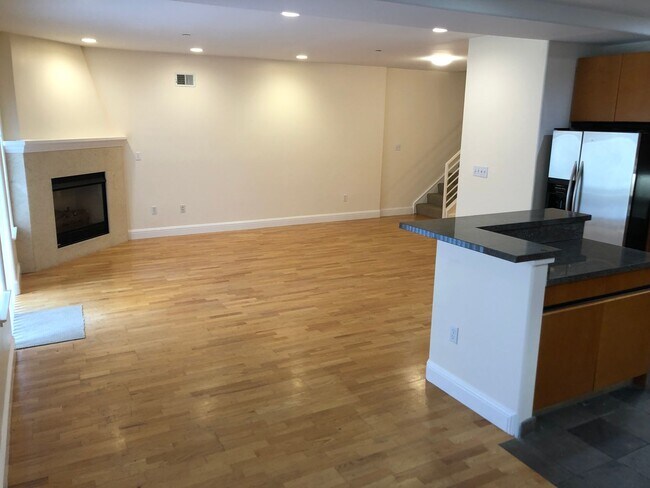 316 Bartlett Street, San Francisco, CA 94110 photo 3