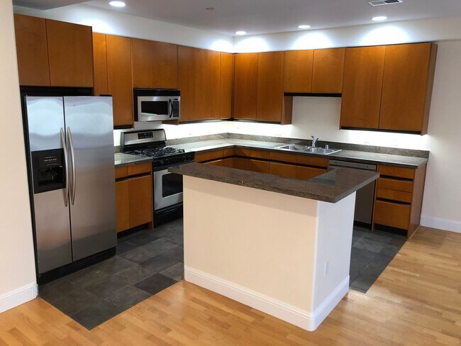 316 Bartlett Street, San Francisco, CA 94110 photo 5