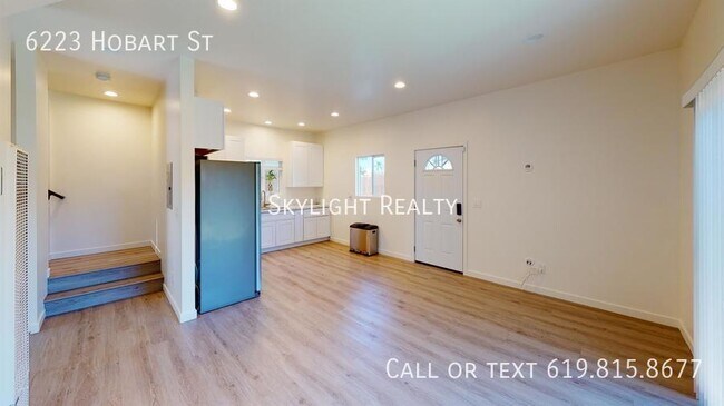 6223 Hobart St San Diego, CA 92115 photo 2
