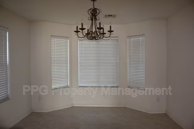 11292 N 161st Dr Surprise, AZ 85379 photo 4