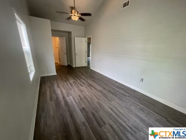 1109 S 41st St Temple, TX 76504 photo 4