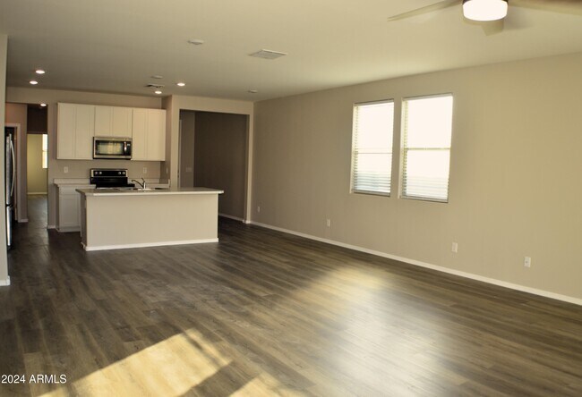 1366 West Pinkley Way, Coolidge, AZ 85128 photo 4
