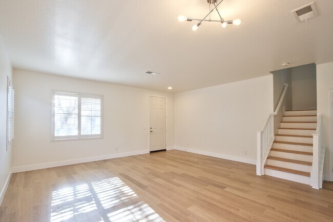 36329 Capri Dr Winchester, CA 92596 photo 3