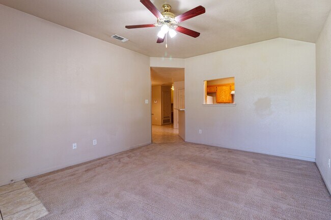 1513 Nicholas Cir Killeen, TX 76542 photo 4