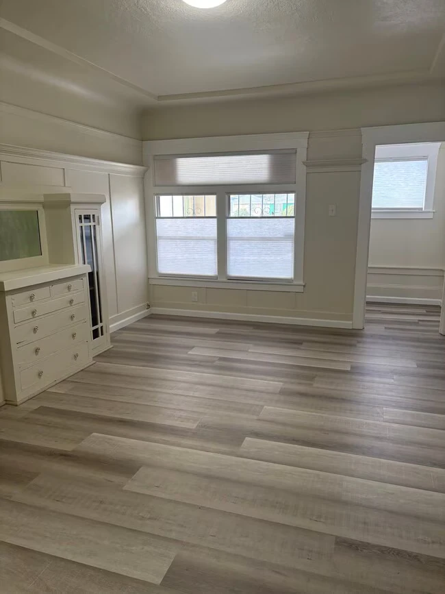 242 16th St Richmond, CA 94801 photo 4