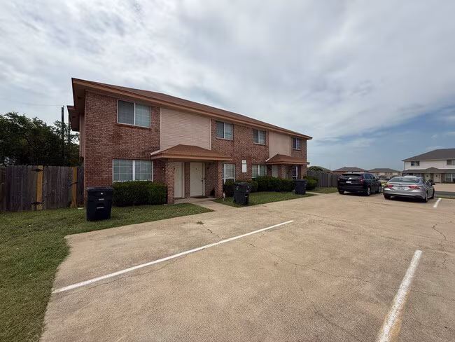 4601 Hudson Dr Killeen, TX 76549 photo 2