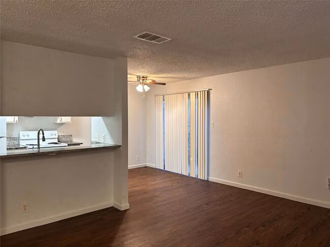 1210 Southport Drive, Austin, TX 78704 photo 5