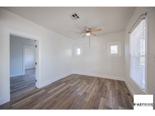 831 N 10th St Phoenix, AZ 85006 photo 5