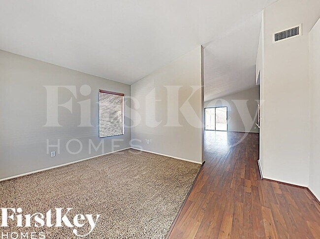3167 W Foothill Dr Phoenix, AZ 85027 photo 3