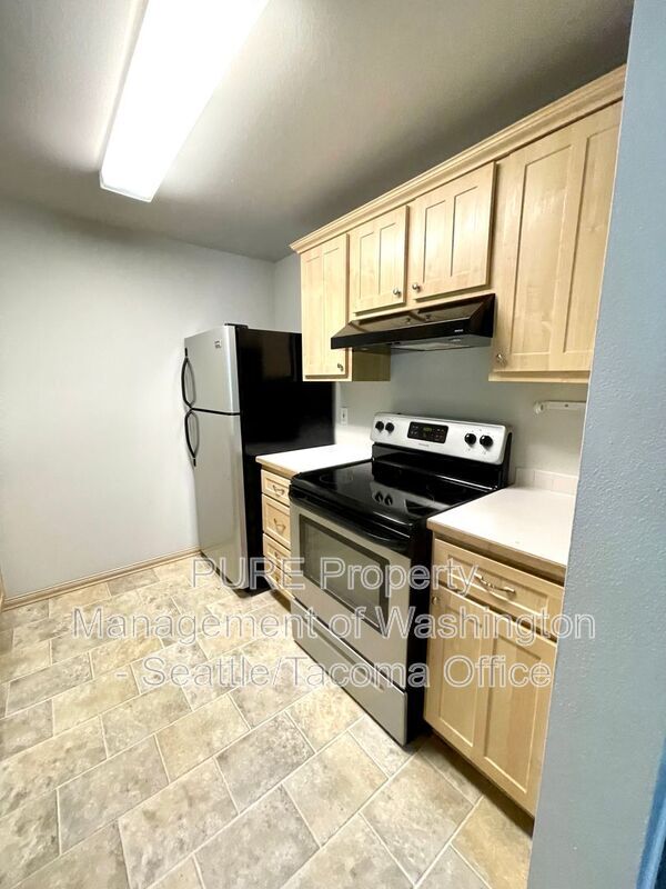 975 Aberdeen Ave NE Renton, WA 98056 photo 4