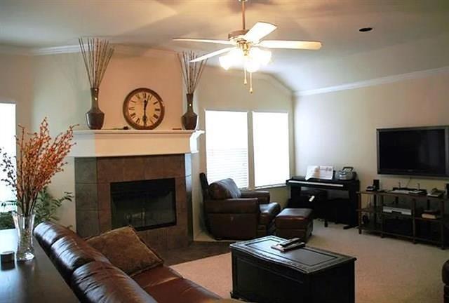 713 Aries Drive, Euless, TX 76040 photo 2