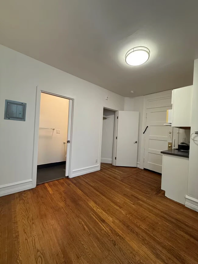 692 Bush St San Francisco, CA 94108 photo 5