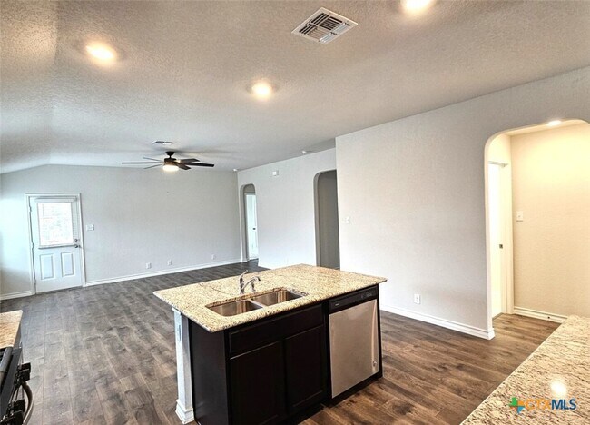 181 Harley Hay Cibolo, TX 78108 photo 5