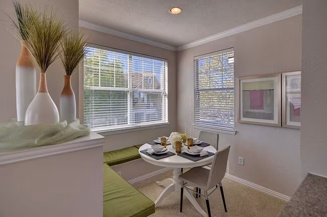 Lakepointe Residences photo 2
