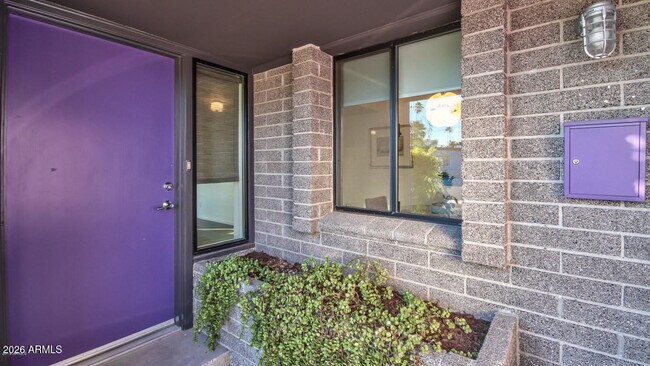 3702 E Paradise Dr Phoenix, AZ 85028 photo 4