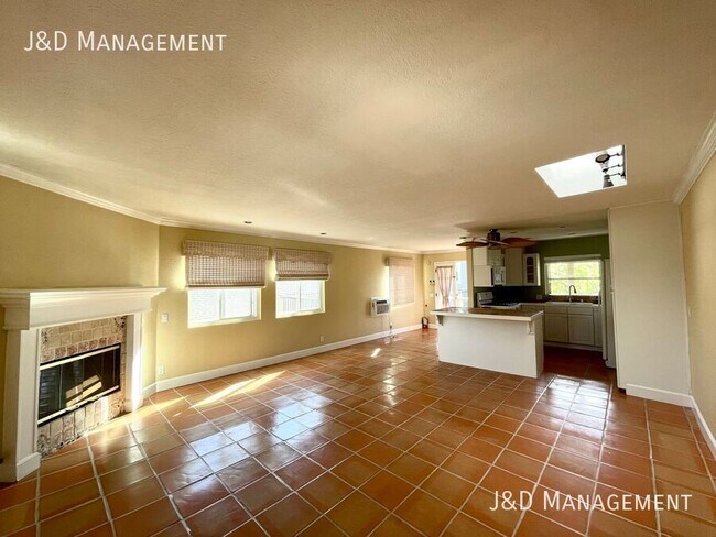 1762 Hornblend St San Diego, CA 92109 photo 3