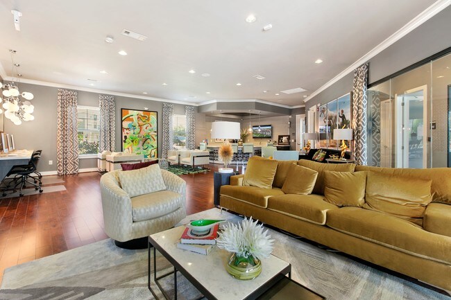 Sadler House photo 3