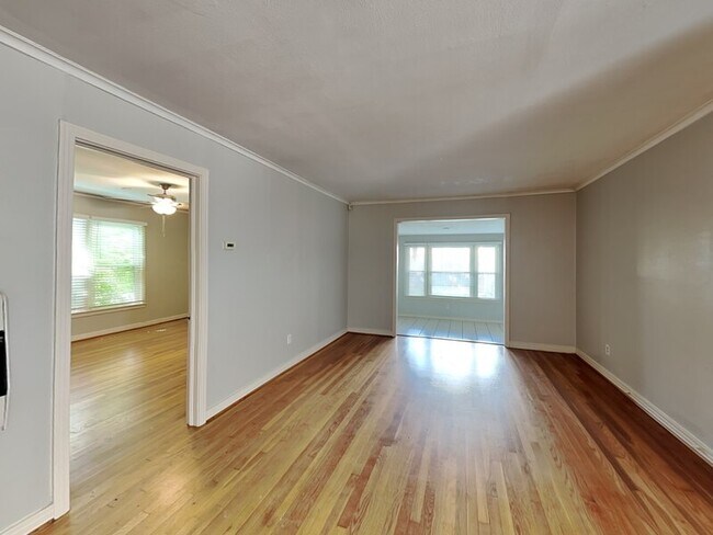 3222 Cockrell Ave Fort Worth, TX 76109 photo 2
