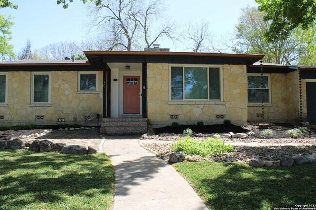 140 Arvin Dr San Antonio, TX 78209 photo 2