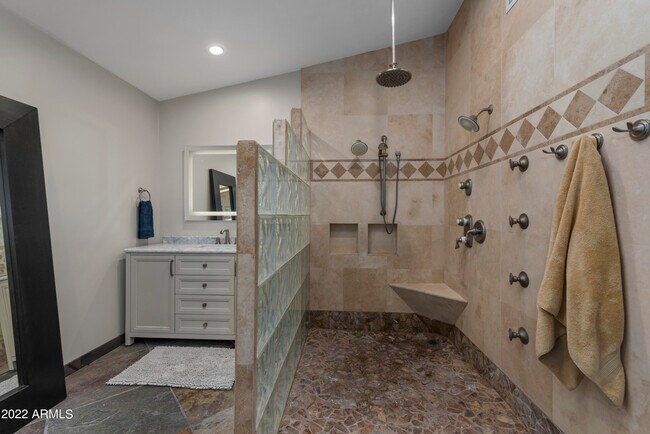 8756 E Mustang Trail Scottsdale, AZ 85258 photo 4