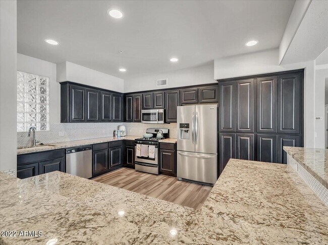 17850 N 68th St Phoenix, AZ 85054 photo 5