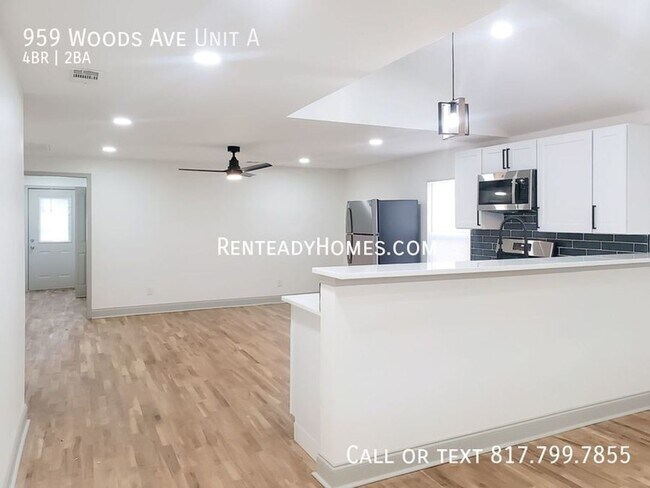 959 Woods Ave Fort Worth, TX 76102 photo 5