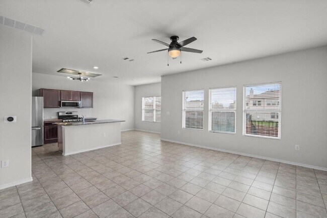 10116 Gertrudis Lp Austin, TX 78747 photo 5
