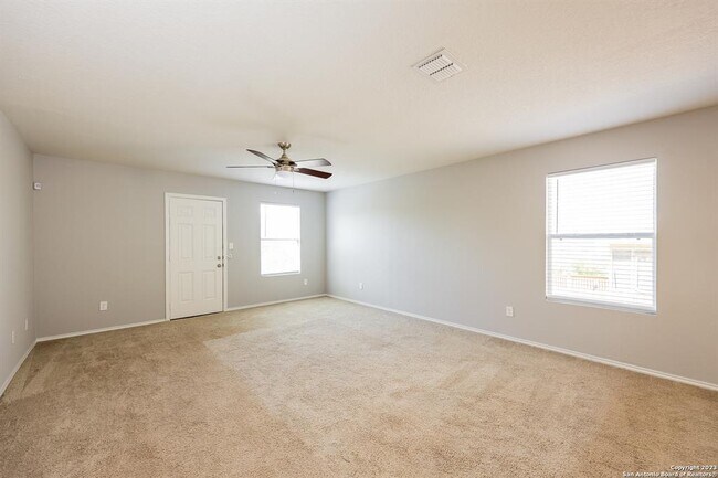 11318 Fine Design San Antonio, TX 78245 photo 4
