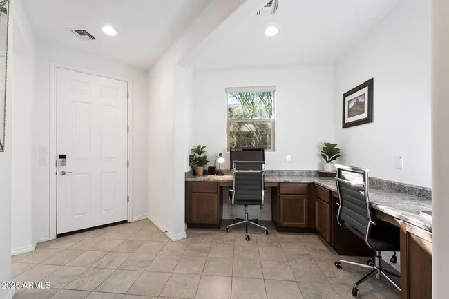 678 E Cobble Stone Dr Queen Creek, AZ 85140 photo 3