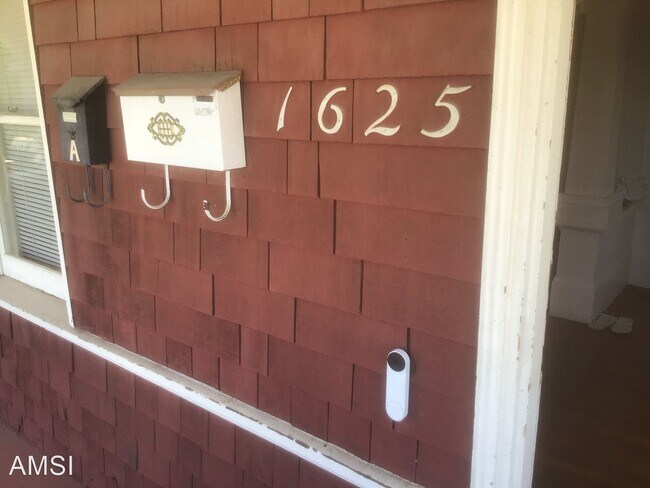 1625 Willow St, Alameda (Single Family) photo 3