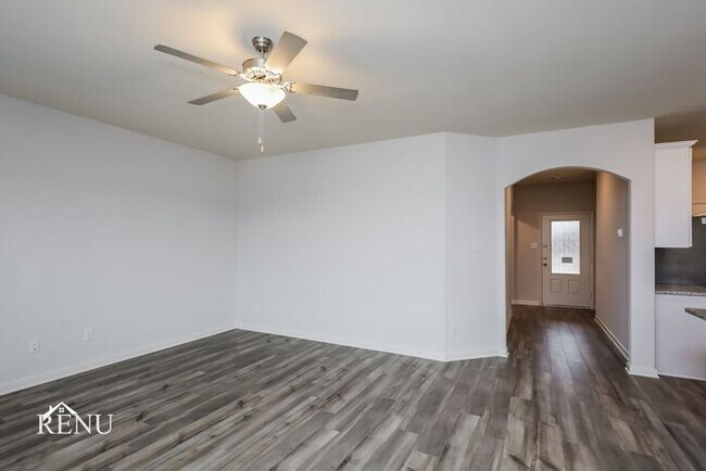 316 Bearman Dr Fort Worth, TX 76120 photo 5