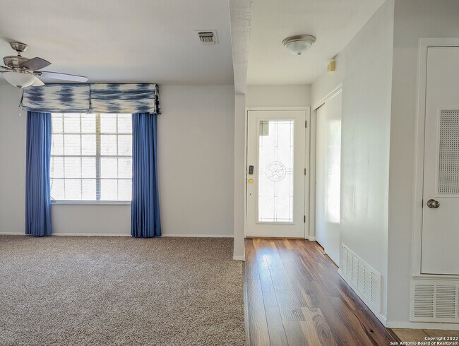 4214 Renault Dr San Antonio, TX 78218 photo 3