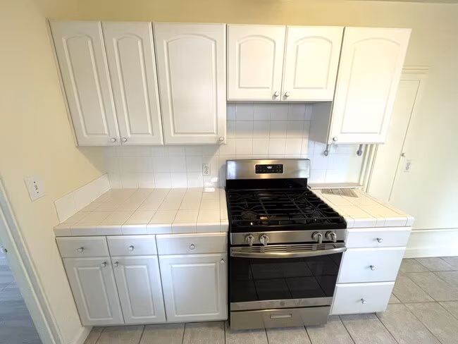 1633-1639 Hornblend St San Diego, CA 92109 photo 5
