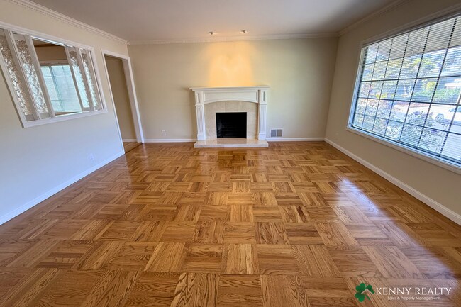 345 Granada Dr South San Francisco, CA 94080 photo 3