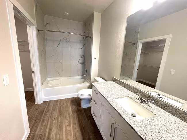 295 Co Rd 138 Hutto, TX 78634 photo 3