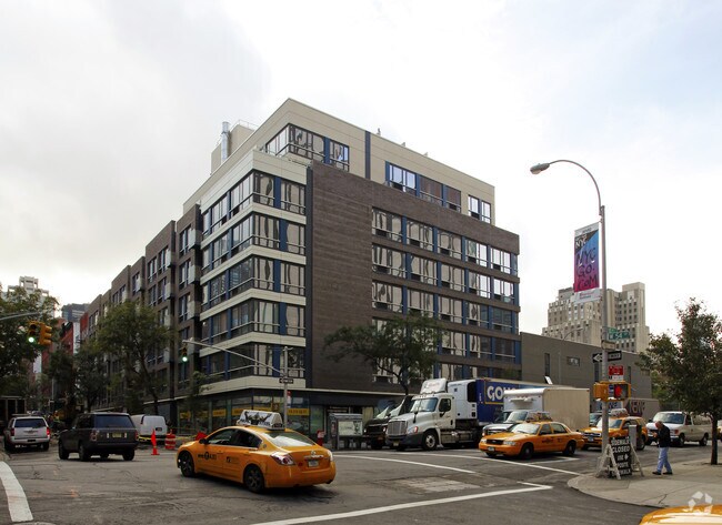 Griffin Court Condominium photo 5
