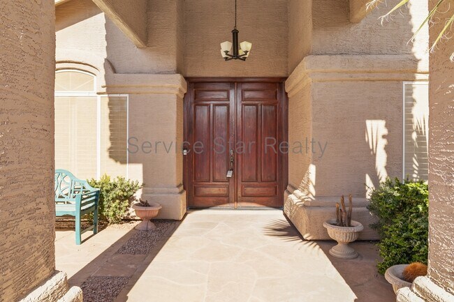 2540 E Cathedral Rock Dr photo 3