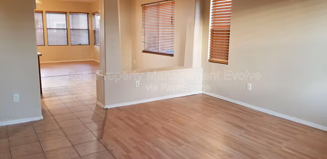 7006 S 40th Ave Phoenix, AZ 85041 photo 3