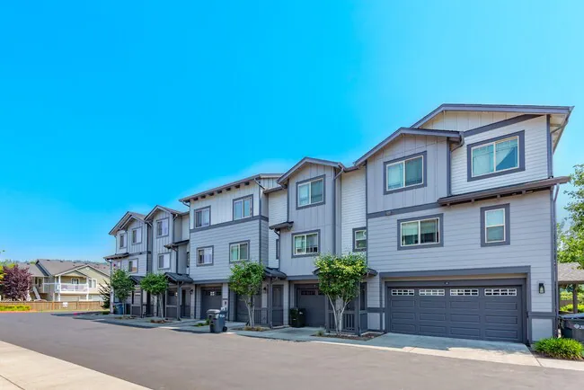 Aster Townhomes photo 3