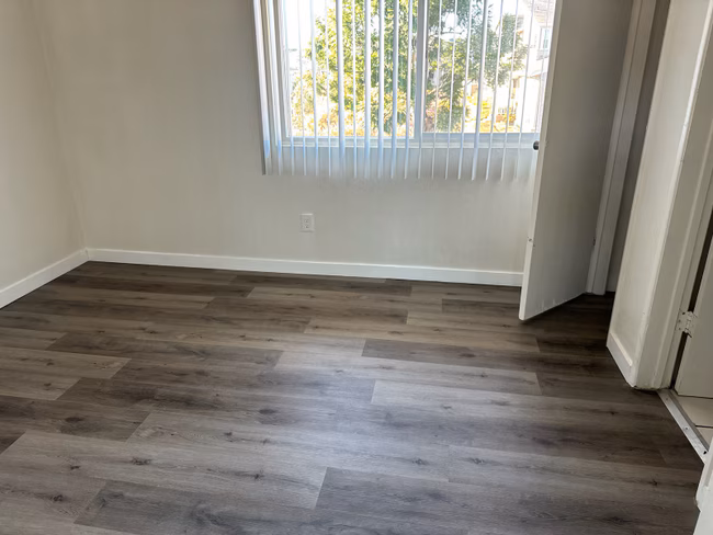7002 Linda Vista Rd San Diego, CA 92111 photo 3