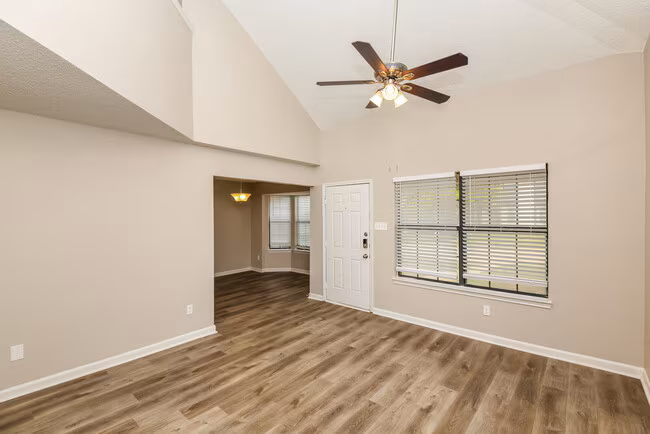 132 Callender Drive, Fort Worth, TX 76108 photo 4
