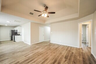 819 Hueco Dr New Braunfels, TX 78130 photo 5