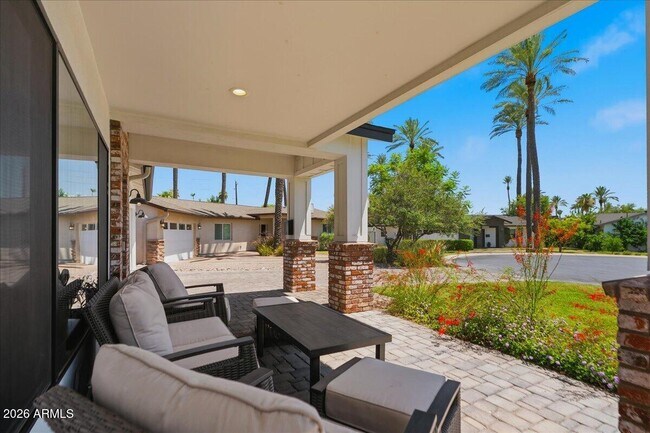 4214 E Turney Ave Phoenix, AZ 85018 photo 5