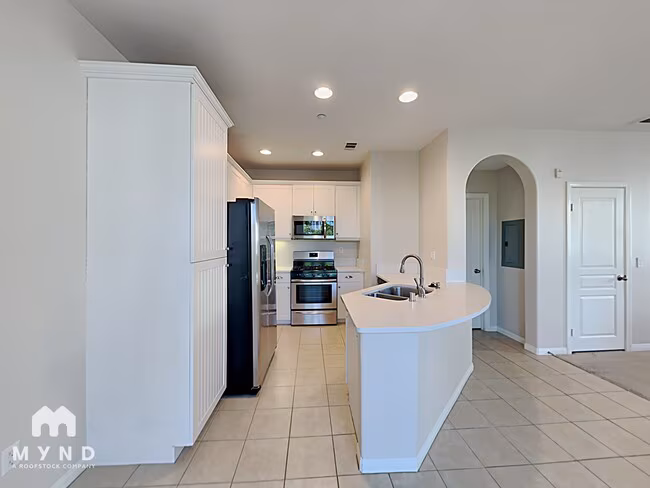815 Harbor Cliff Way Oceanside, CA 92054 photo 4