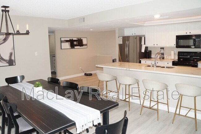 1732 E Hermosa dr photo 2