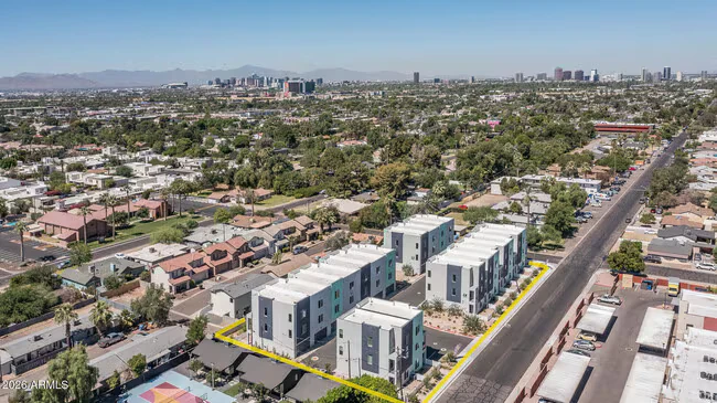 2601 E Clarendon Ave Phoenix, AZ 85016 photo 4