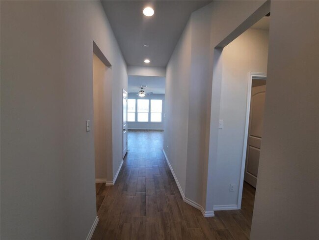 1617 Barberry Hill Road, Aubrey, TX 76227 photo 4