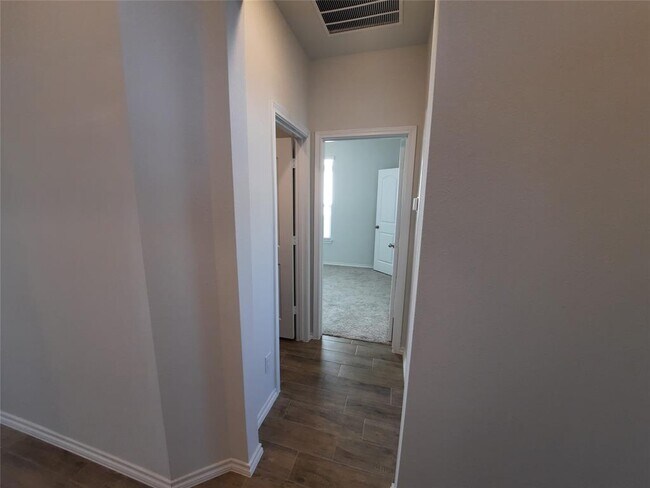 1617 Barberry Hill Road, Aubrey, TX 76227 photo 5