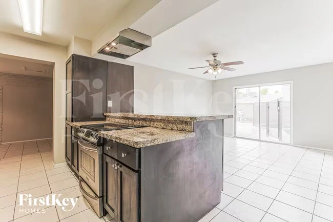 1619 E Campus Dr Tempe, AZ 85282 photo 5